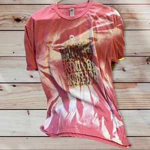 NWOT WOMENS YELLOWSTONE TEE